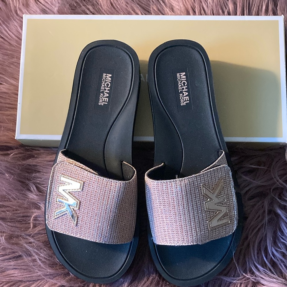 Michael Kors Women's Rose Gold Slide Sandals Size 8